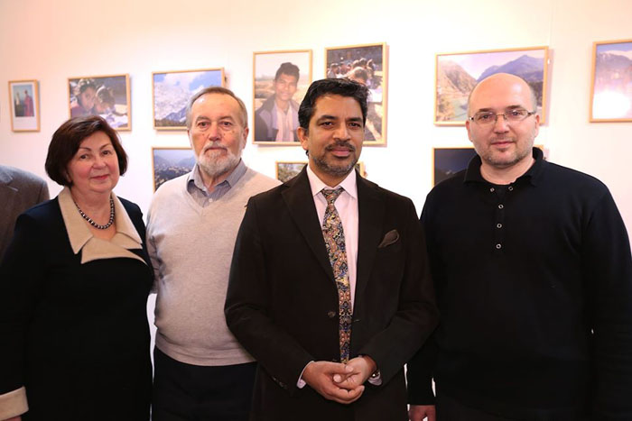 Круглий стіл